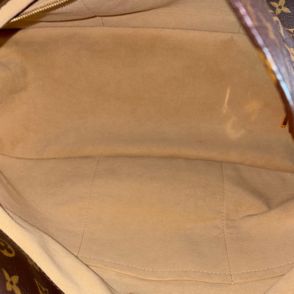 Authentic Louis Vuitton Artsy MM Monogram Hobo Rank A w/ Dust Bag - Picture 11 of 13
